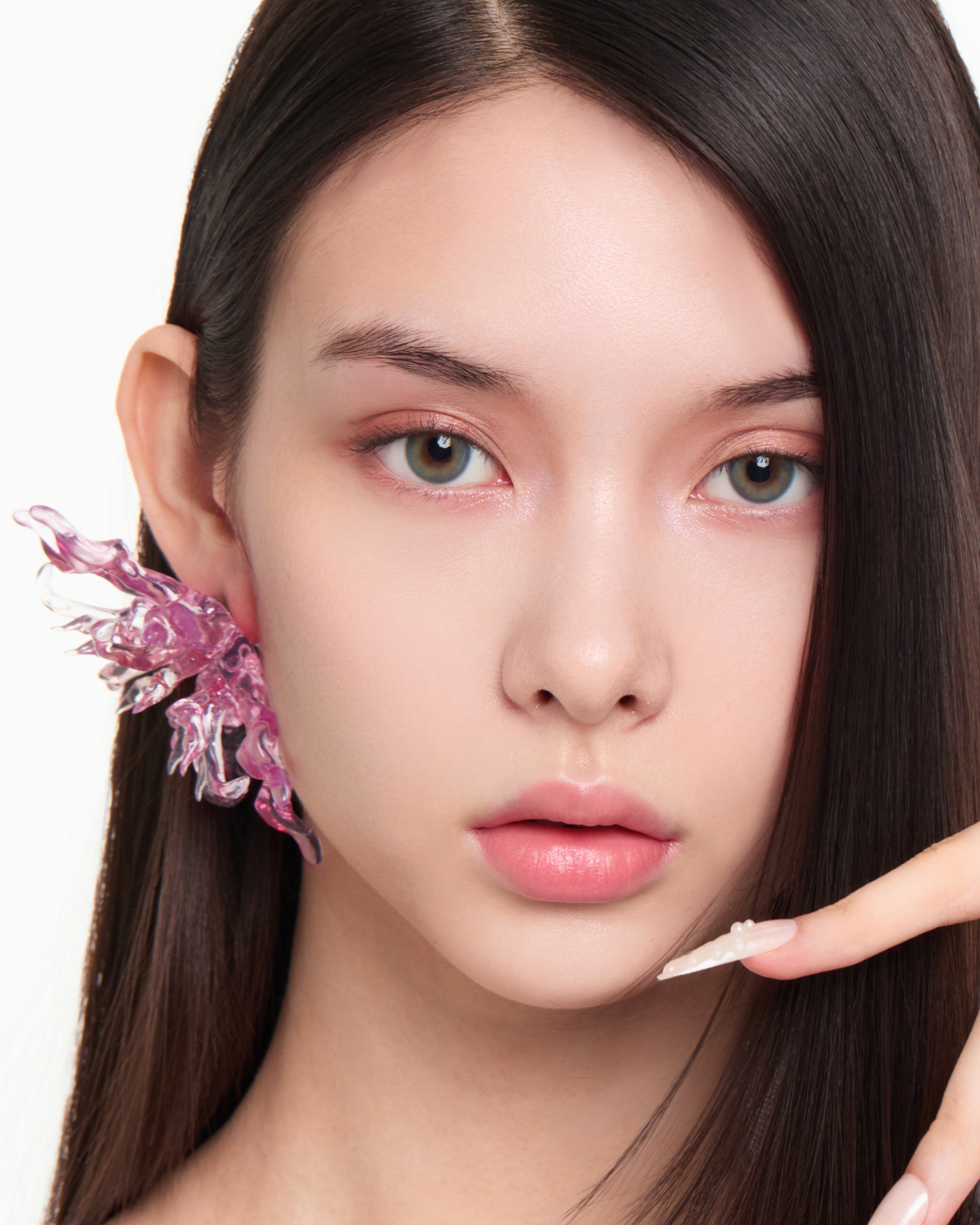 아이즈렌즈 메탈부츠 블루진 컬러렌즈 착용컷