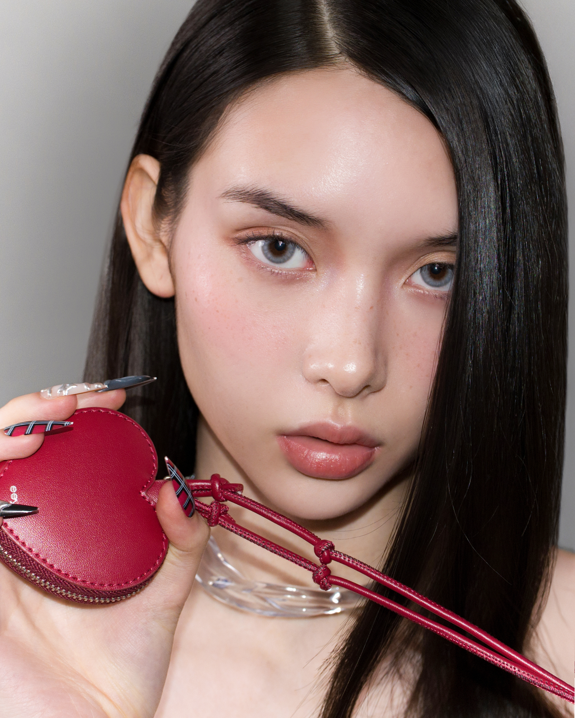 EEYS Lens Metal Boots Rizz Gray color contact lens