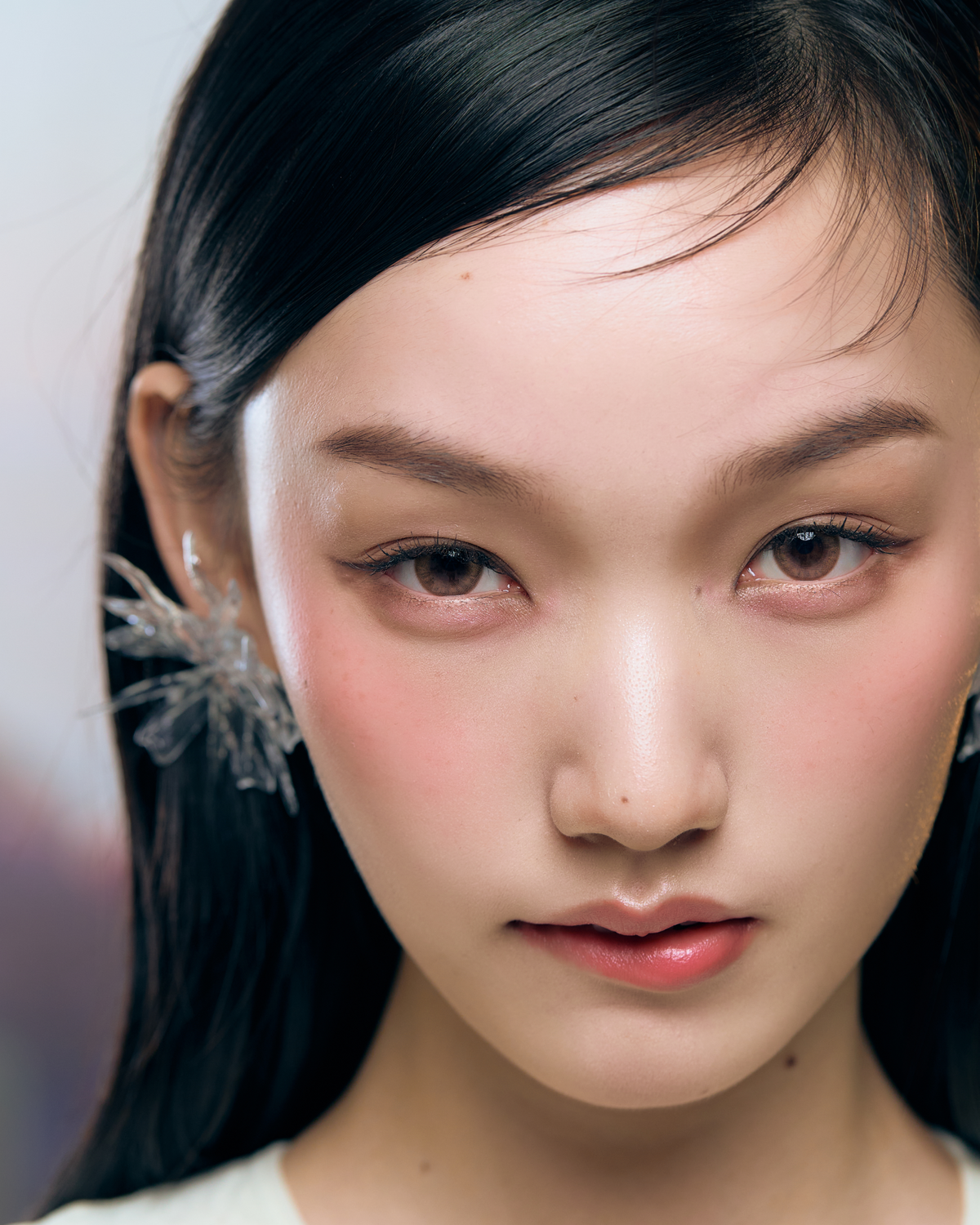 Tan Suede color contact lenses by EEYS Lens — natural warm tone inspired by Korean fashion, daily comfortable wear.