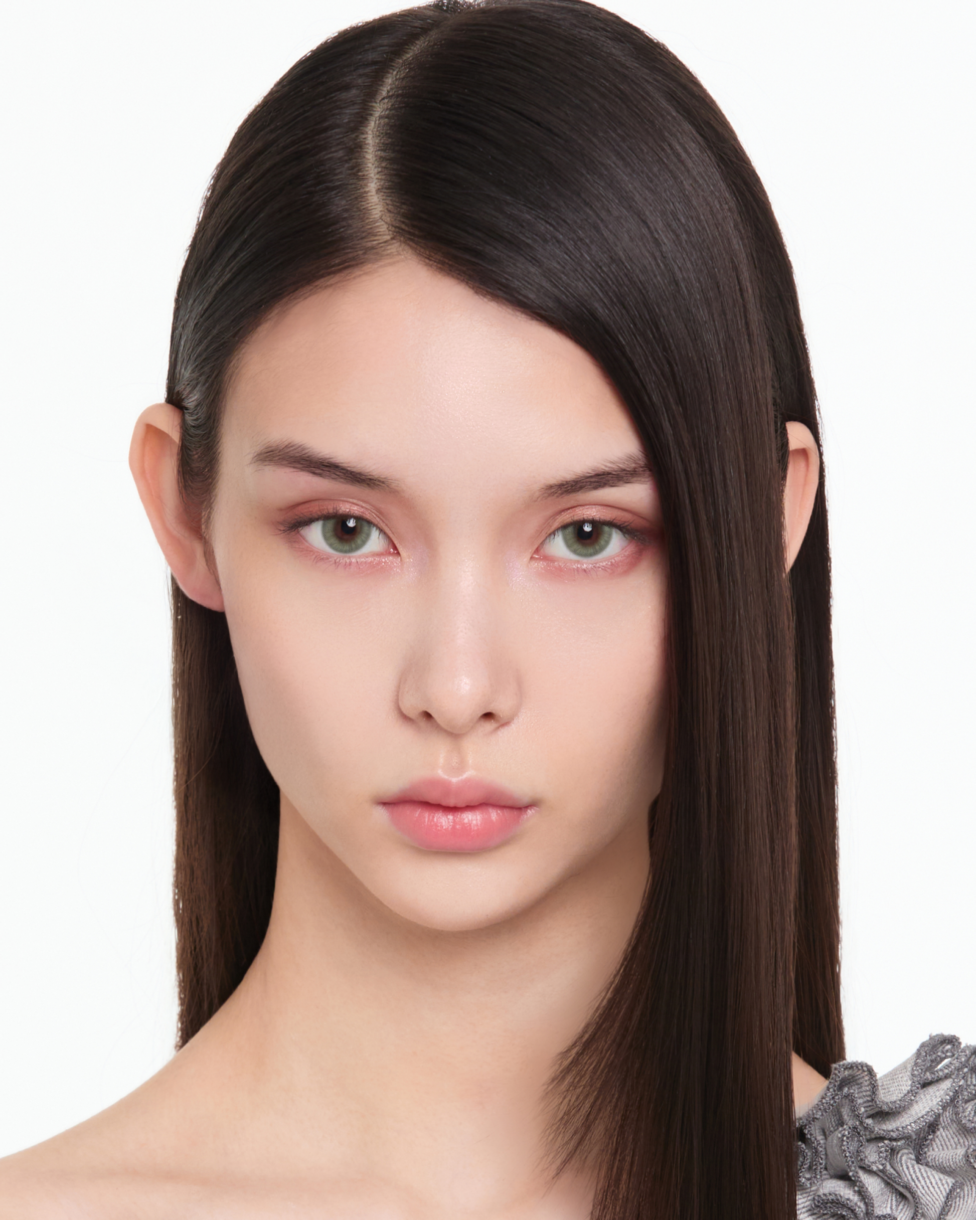 Model wearing EEYS Tease Green lenses